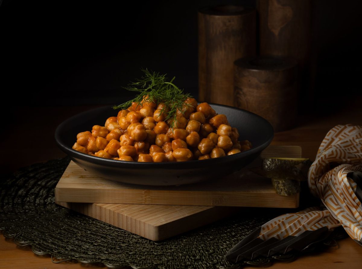 Lemon Herb Farro Bowl with Roasted Chickpeas and Tzatziki Drizzle