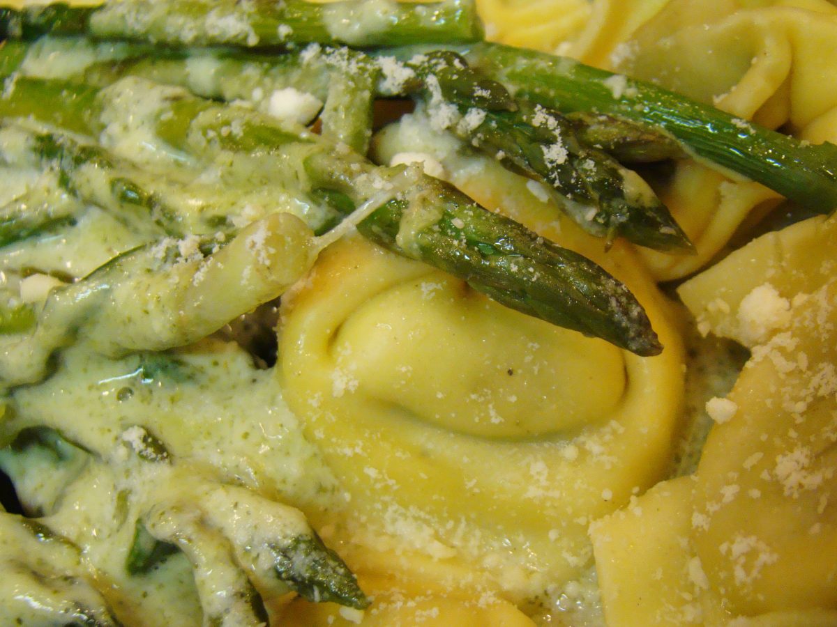 Tortellini Alfredo