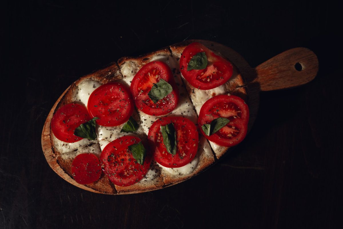 Caprese Baked Chicken with Fresh Tomatoes and Basil